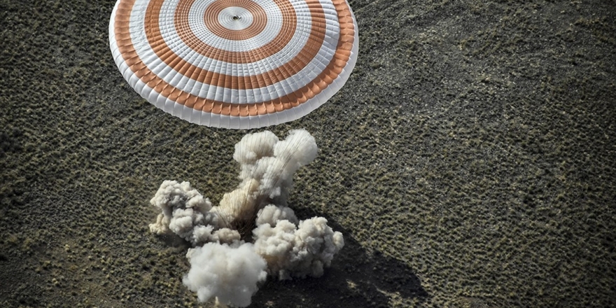 Soyuz Ms-15 Kapsülü Dünyaya Döndü