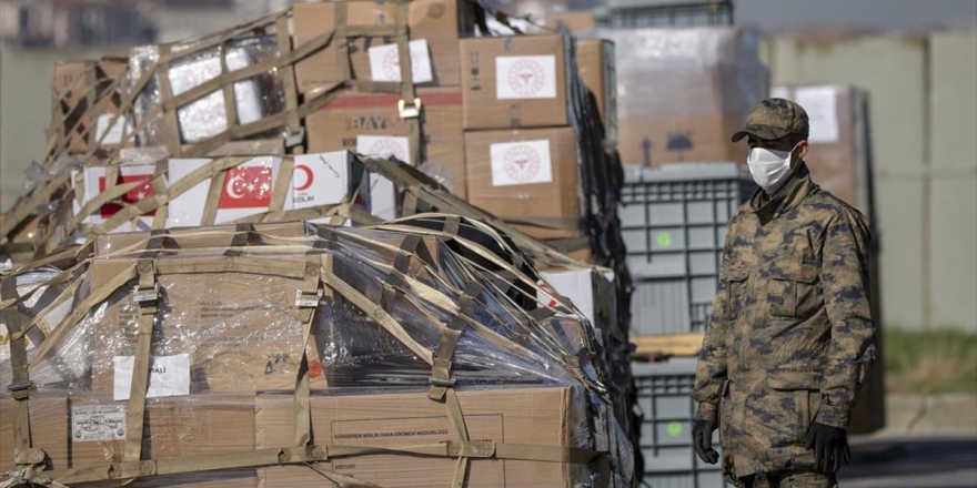 Türkiye Somali'ye Tıbbi Yardım Gönderdi