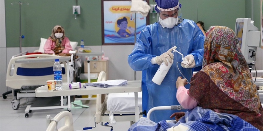 İran'da Kovid-19 Kaynaklı Can Kaybı 4 Bin 958'e Yükseldi