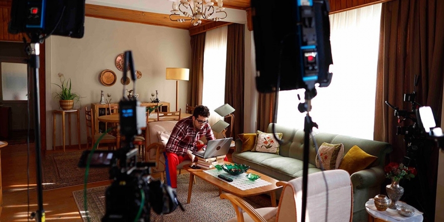 'Tutunamayanlar Çevrimiçi' 21 Nisan'da Ekrana Gelecek