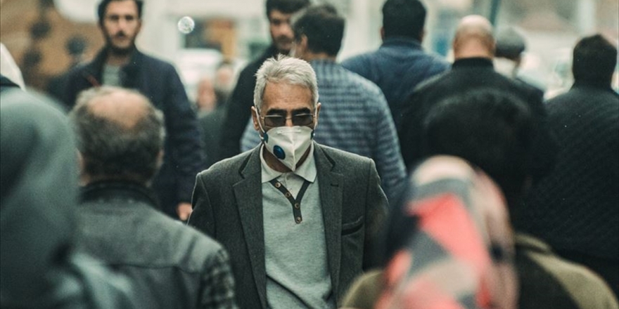 İran'da Kovid-19 Kaynaklı Ölümler 5 Bini Aştı