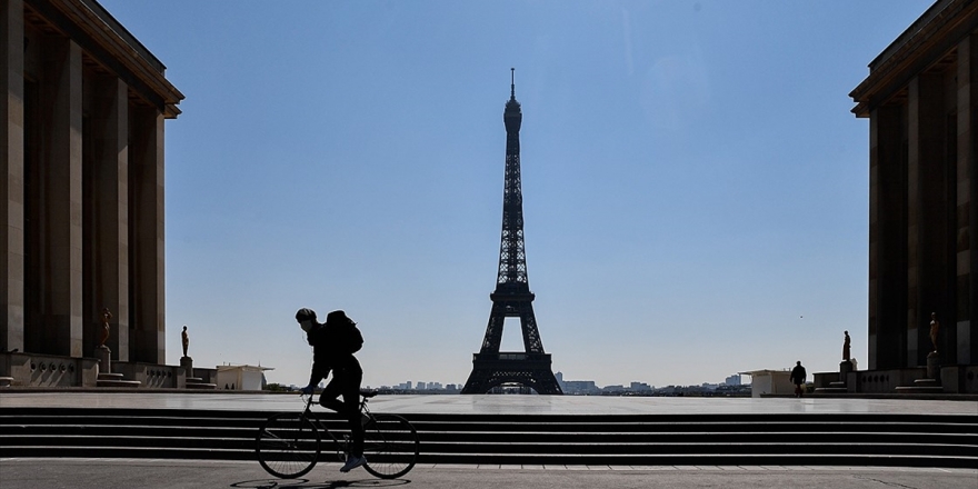 Fransa'da Kovid-19'dan Ölenlerin Sayısı 19 Bin 718'e Yükseldi