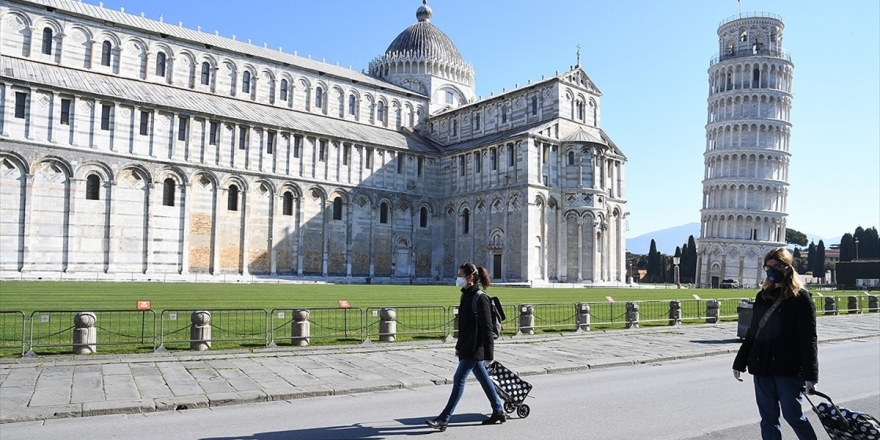 İtalya'da Kovid-19'dan Ölenlerin Sayısı 23 Bin 660'a Yükseldi