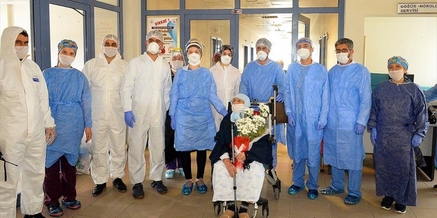 85 Yaşındaki Koah Hastası Kovid-19'u Yendi