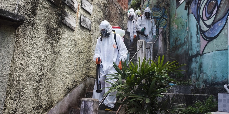 Dünya Genelinde Kovid-19 Vakası Sayısı 2,5 Milyonu Aştı