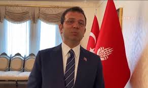İmamoğlu: Dünyanın hiçbir ülkesinde halka ekmek dağıtan belediye başkanlarına 'terör örgütü lideri' muamelesi yapılmaz