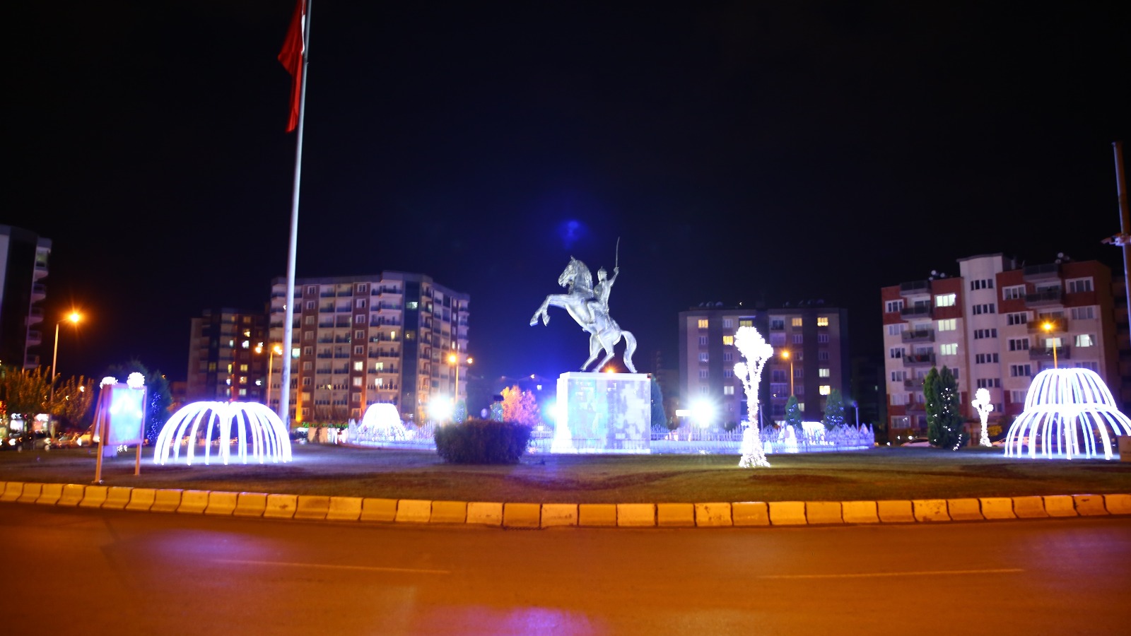 AYDIN 23 NİSAN'I IŞIL IŞIL KUTLUYOR