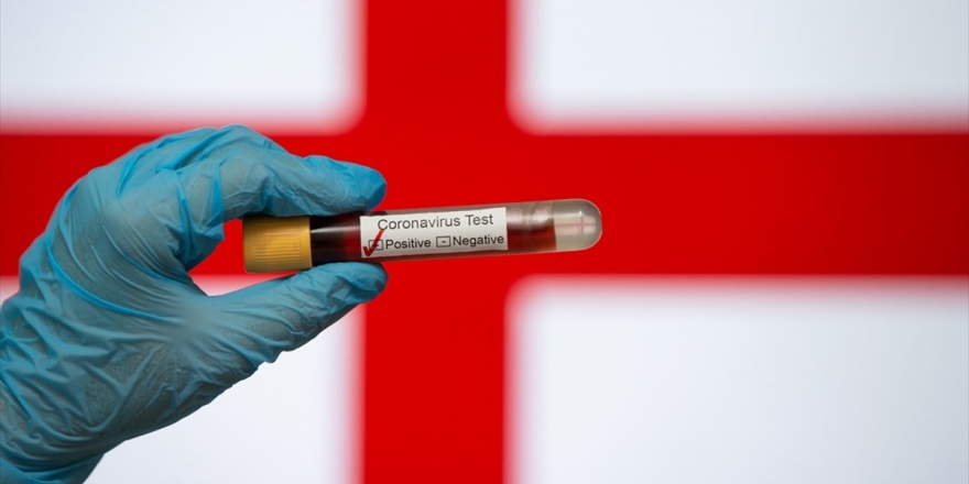 İngiltere'de Kovid-19 Kaynaklı Ölümler 18 Bini Geçti