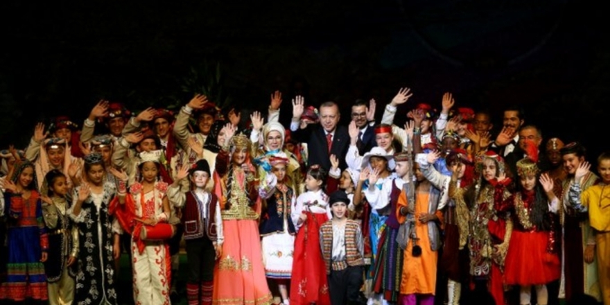 Emine Erdoğan, Tbmm'nin 100. Yılı İle 23 Nisan Ulusal Egemenlik Ve Çocuk Bayramını Kutladı: