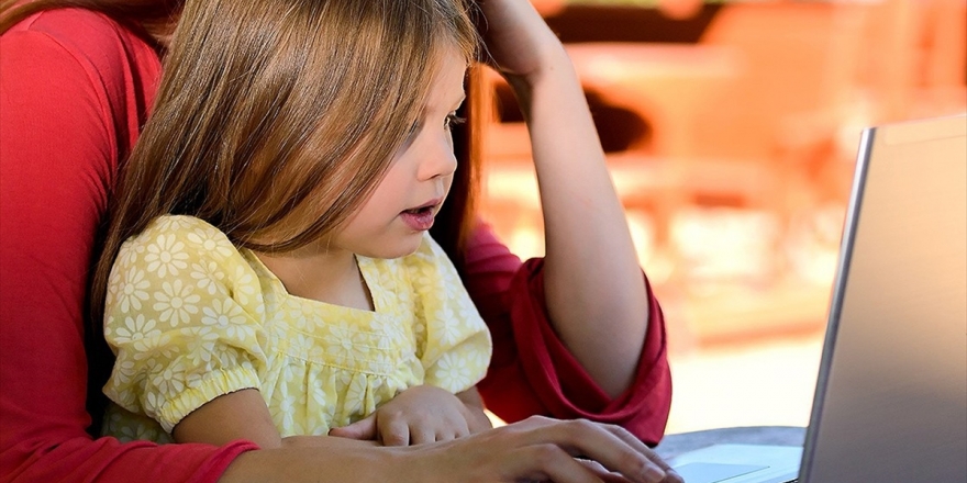 Koronavirüs Salgınında Çocukların İnternet Kullanımlarına Dikkat