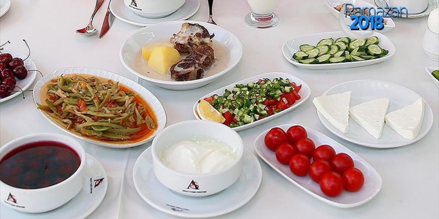 Diyabet Hastalarına İftar İle Sahur Arasında Ara Öğün Önerisi