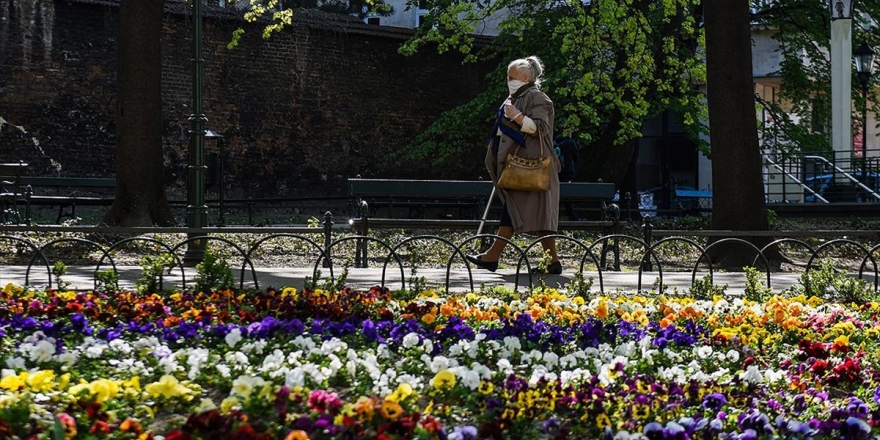 Avrupa Ülkeleri Kovid-19 Tedbirlerini Kademeli Olarak Kaldırmayı Sürdürüyor