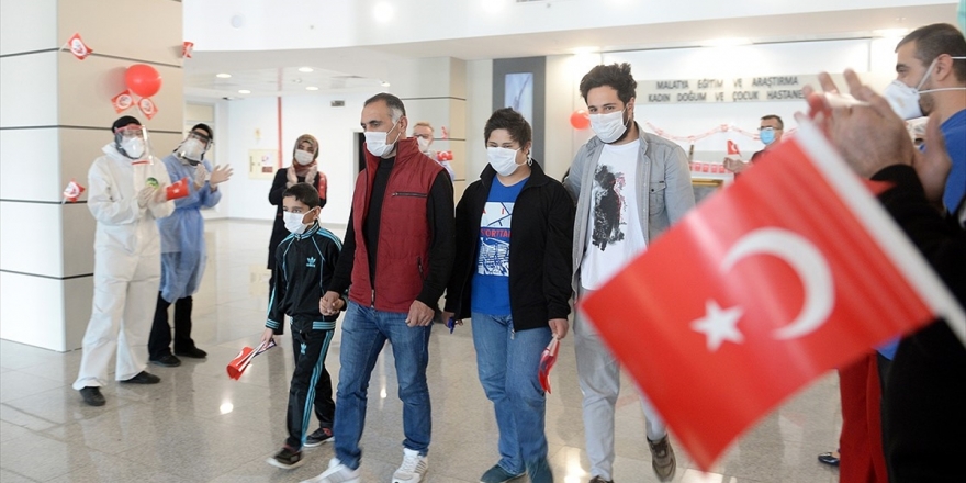 Türkiye'de Kovid-19'dan İyileşen Hasta Sayısı 18 Bin 491'e Ulaştı