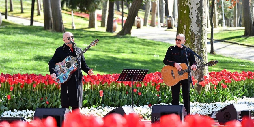 Mazhar Ve Fuat'tan Gülhane Parkı'nda 23 Nisan Konseri
