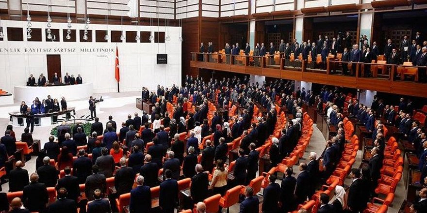 AÇILIŞININ 100.YILINDA VATANDAŞIN GÖZÜNDEN TBMM’NİN FOTOĞRAFI