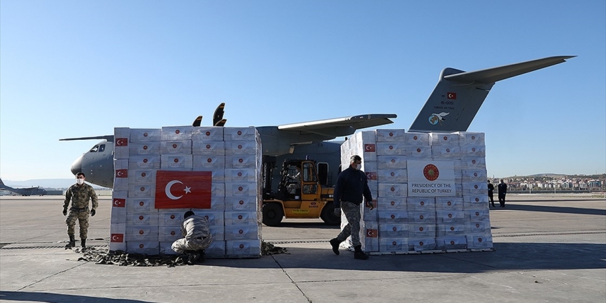İngiliz Bakanlar Koruyucu Ekipmanlar İçin Türkiye'ye Teşekkür Etti