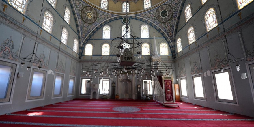 Asırlık Camiler Tarihinin 'En Sesiz' Günlerini Yaşıyor