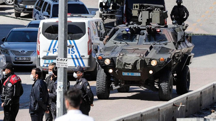 Başkentte hareketli dakikalar! 2 çocuğunu rehin aldı