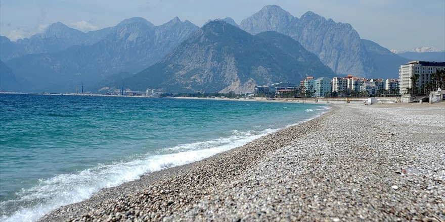 Turizm Merkezlerinde Sessizlik Hakim