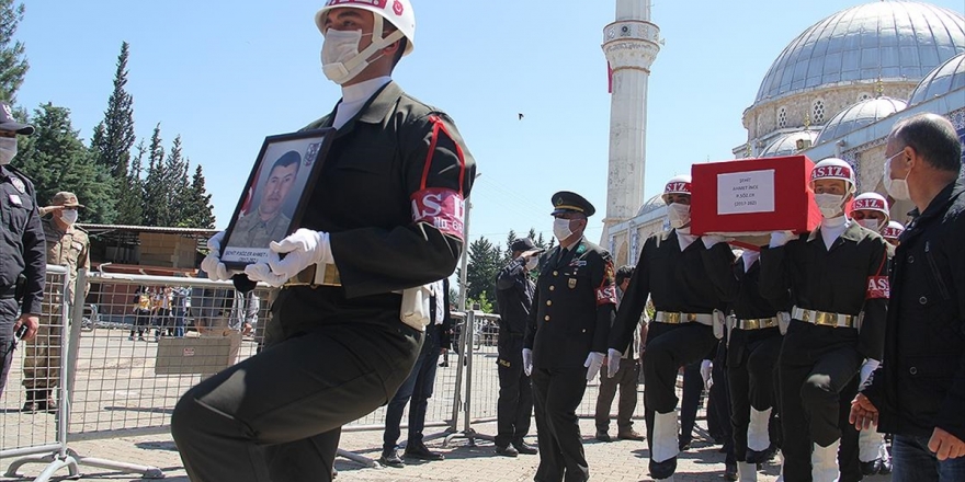 Irak'ın Kuzeyinde Şehit Olan Sözleşmeli Er İnce Son Yolculuğuna Uğurlandı