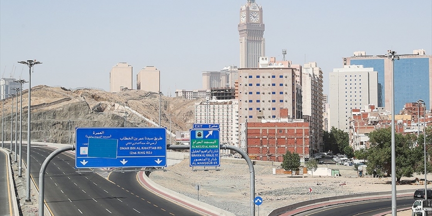 Suudi Arabistan'da Sokağa Çıkma Yasağı Kısmi Olarak Kaldırıldı