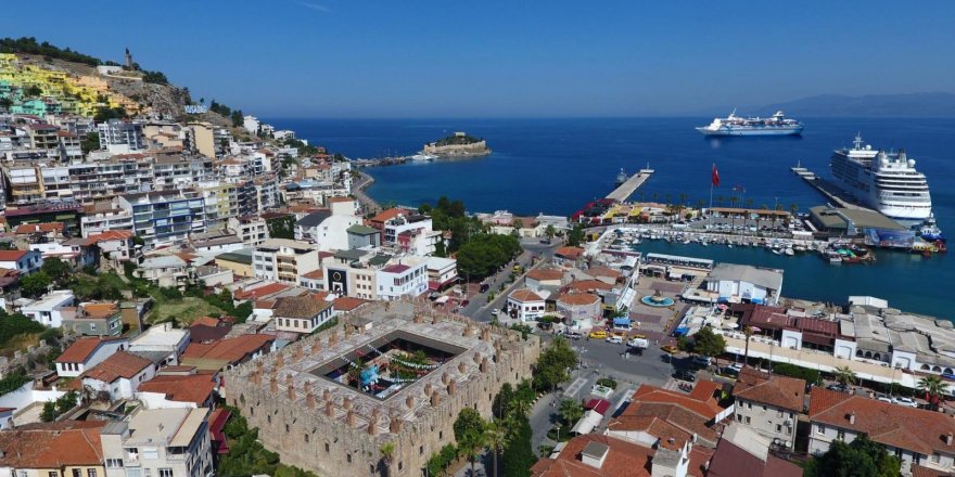 TURİZM BAŞKENTİ KUŞADASI'NIN BELEDİYE BAŞKANI ÖMER GÜNEL'DEN TURİZM BAKANI ERSOY'A AÇIK ÇAĞRI