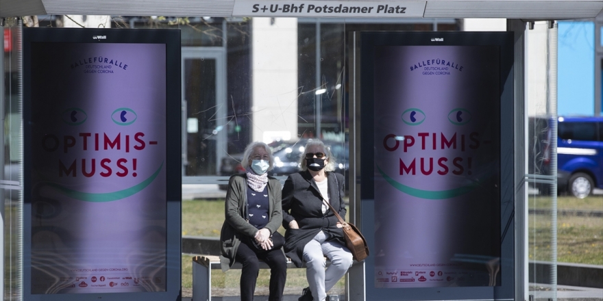 Almanya'da Maske Zorunlu Oldu, Avusturya Anaokullarını Açmaya Hazırlanıyor