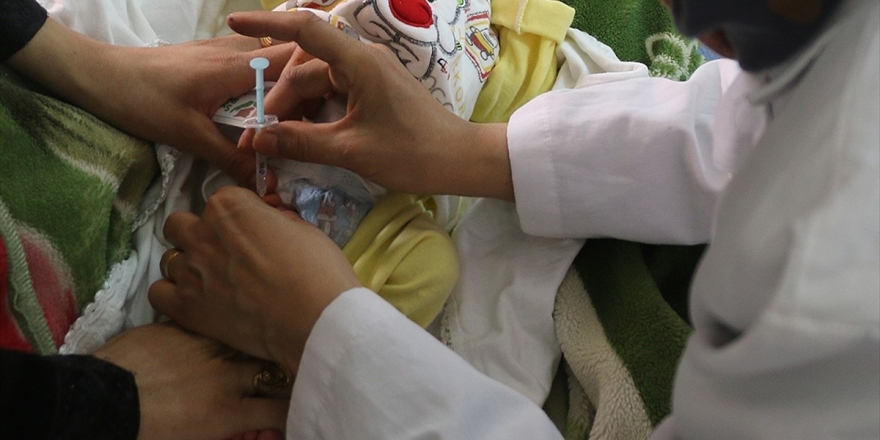 Aile Hekimlerinden 'Salgın Sürecinde Aşılamaya Ara Verilmemesi' Uyarısı