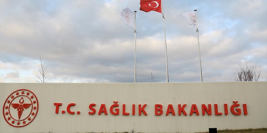 Türkiye'de Kovid-19'dan İyileşen Hasta Sayısı 38 Bin 809'a Ulaştı