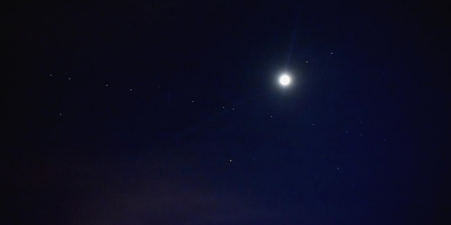 Starlink Uydularının Geçişi Mersin Semalarında Göründü