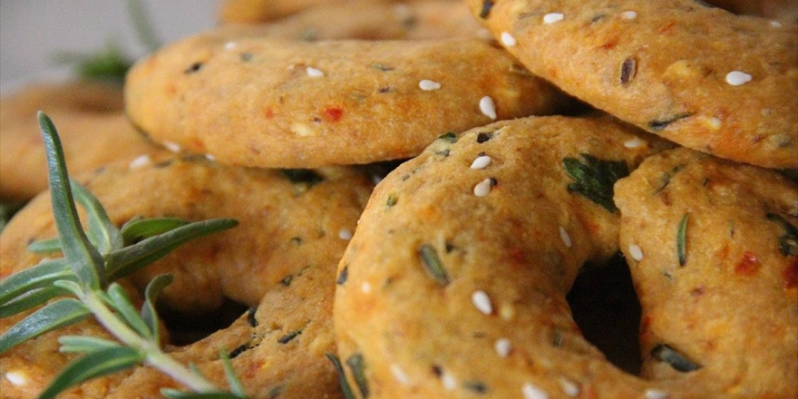 Hatay'da Sahur Sofralarının Yöresel Lezzeti 'Zahterli Köy Kahkesi'