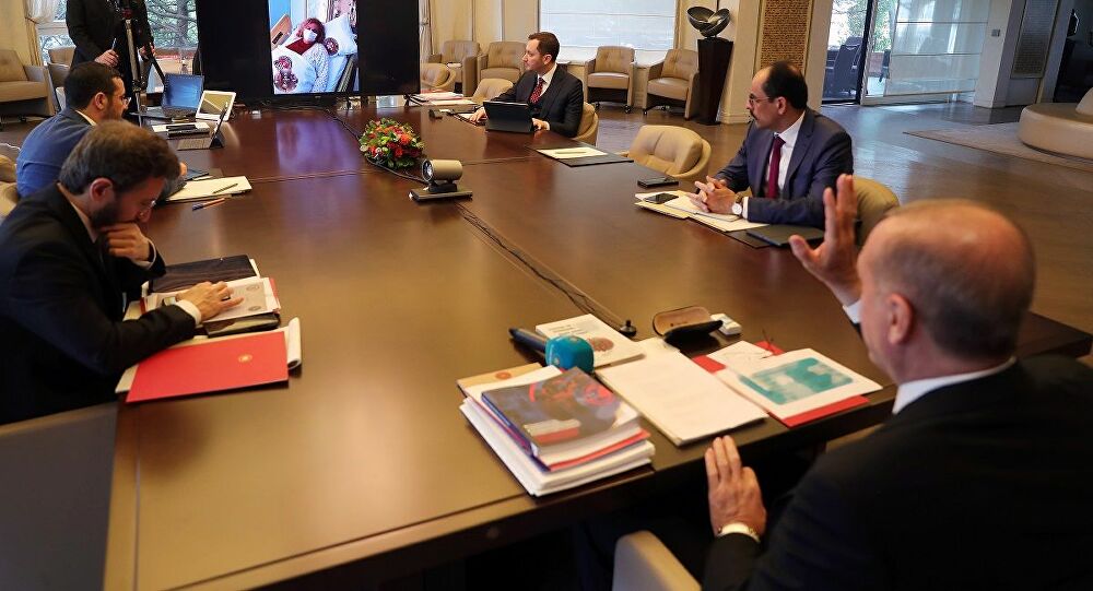 Erdoğan Cerrahpaşa'da tedavi olan Kovid-19 hastalarıyla görüştü