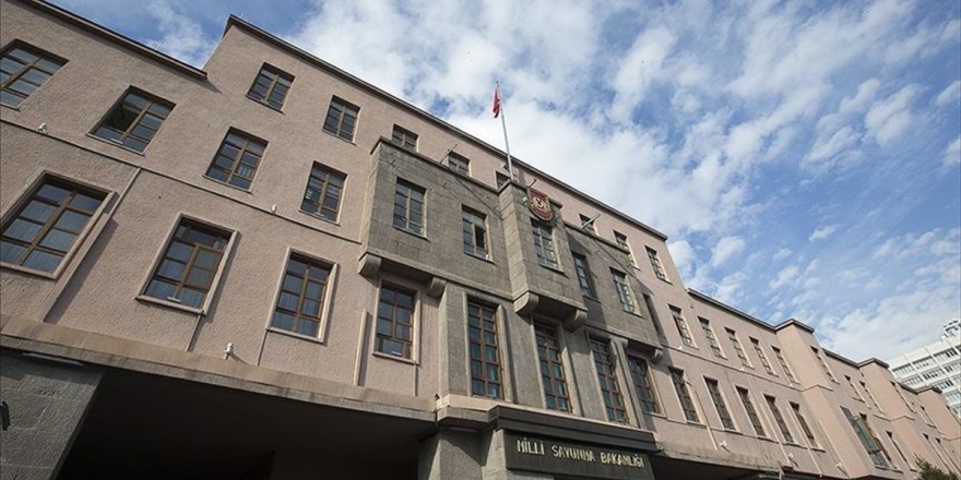 MSB: 3 PKK/YPG’li Terörist Mardin Kızıltepe’deki Hudut Karakolumuza Teslim Oldu