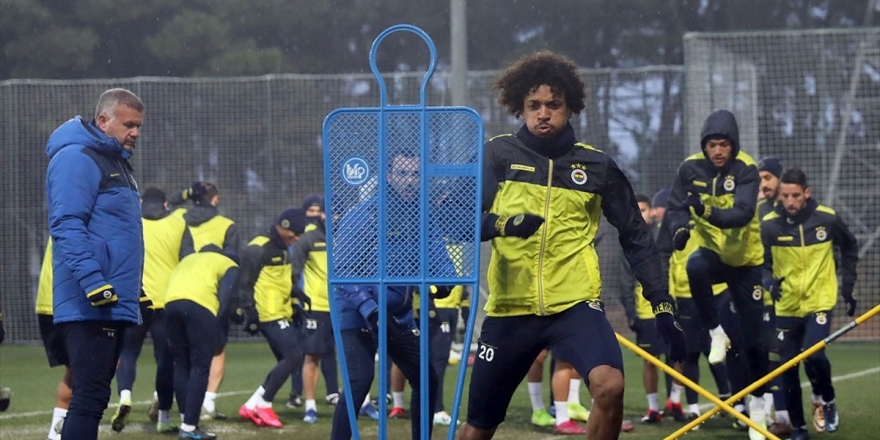 Fenerbahçe, Yarın Saha Antrenmanlarına Başlayacak