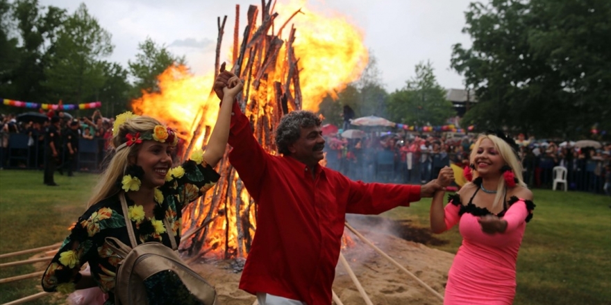 Romanların Asırlık Bayramı Kakava'ya Koronavirüs Engeli