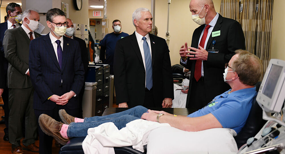Pence, hastane ziyaretindeki tedbirsizliğinden pişman: Maske takmalıydım