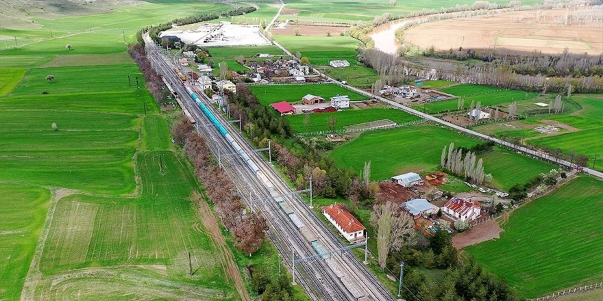 Modernize Edilen Samsun-sivas Demir Yolu Hattında İlk Yük Treni Sefere Başladı