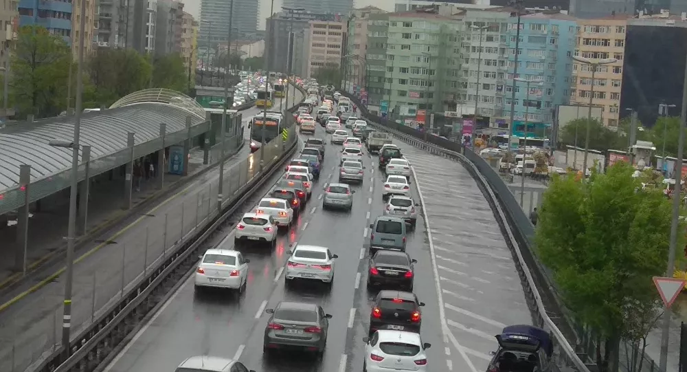 İstanbul trafiğinde uzun süre sonra bir ilk