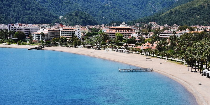 Seyahat Kısıtlamasının Kaldırılması Turizmcileri Sevindirdi