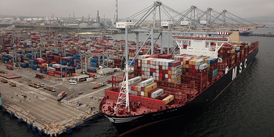 DP  World Yarımca Limanı Dev Konteyner Gemisini Ağırladı