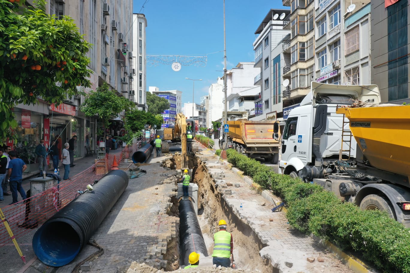 AYDIN BÜYÜKŞEHİR BELEDİYESİ EFELER’DE ALTYAPIYI YENİLİYOR