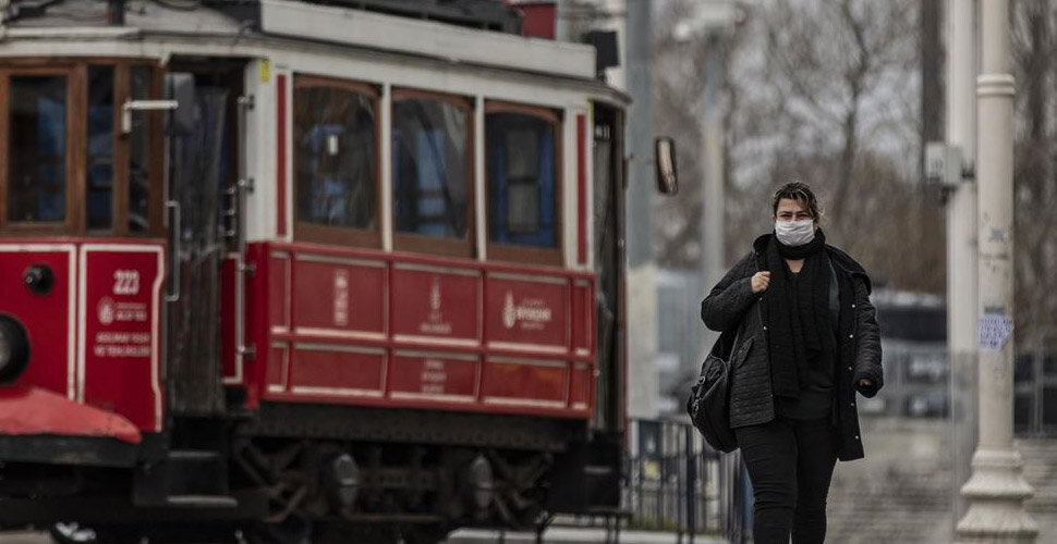 Normale dönüş için 4 aşamalı plan: Sinema ve tiyatro gibi etkinliklerin temmuzda başlaması hedefleniyor