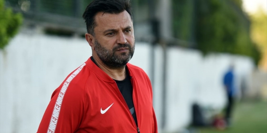 Bülent Uygun Denizlispor'la Yola Devam Etmek İstiyor