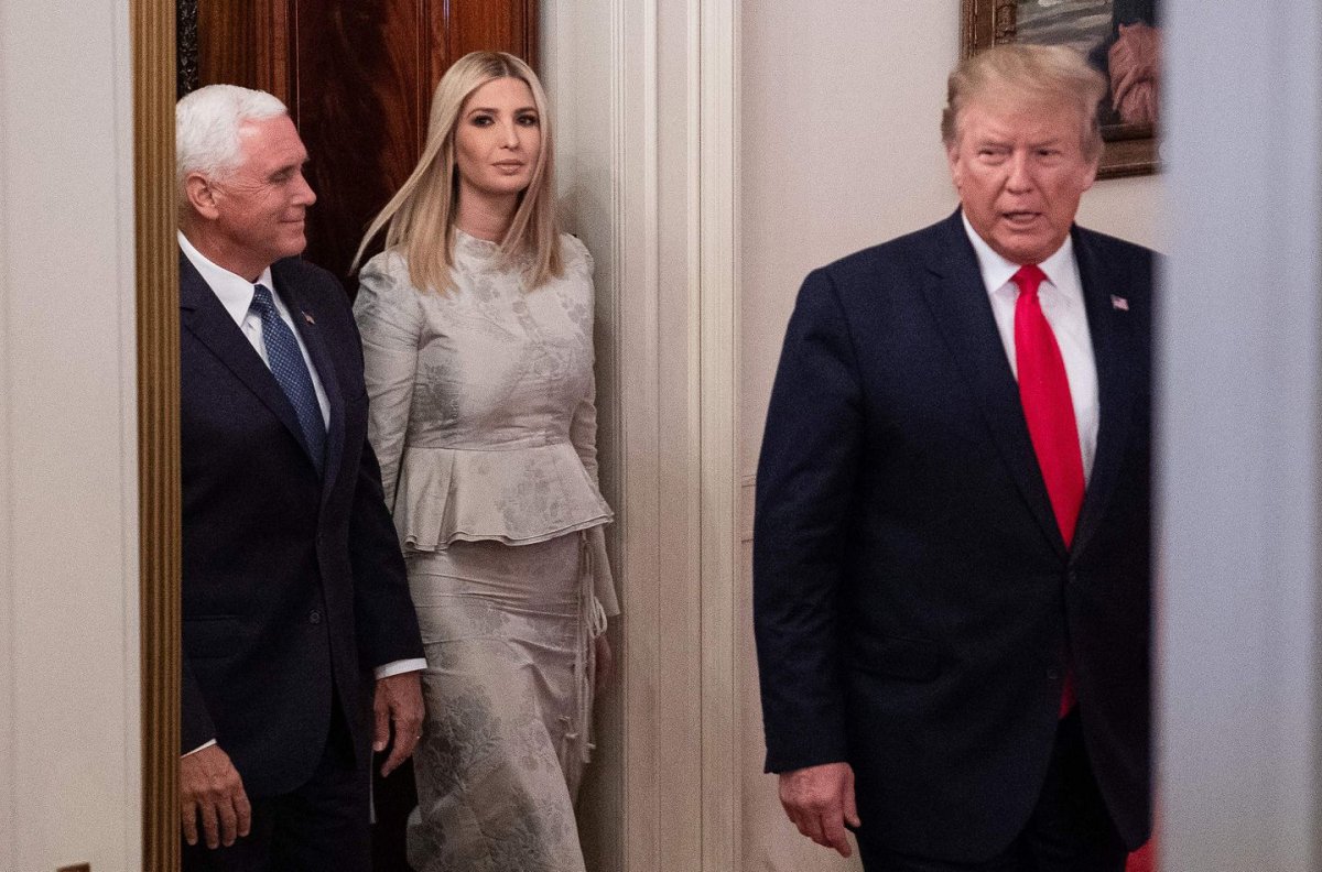 Ivanka Trump'ın asistanında koronavirüs çıktı