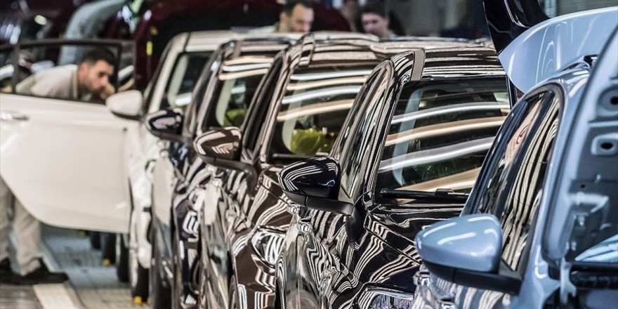Otomotiv Üretimi Ocak-nisanda Yüzde 28 Azalarak 352 Bin 309 Adet Oldu