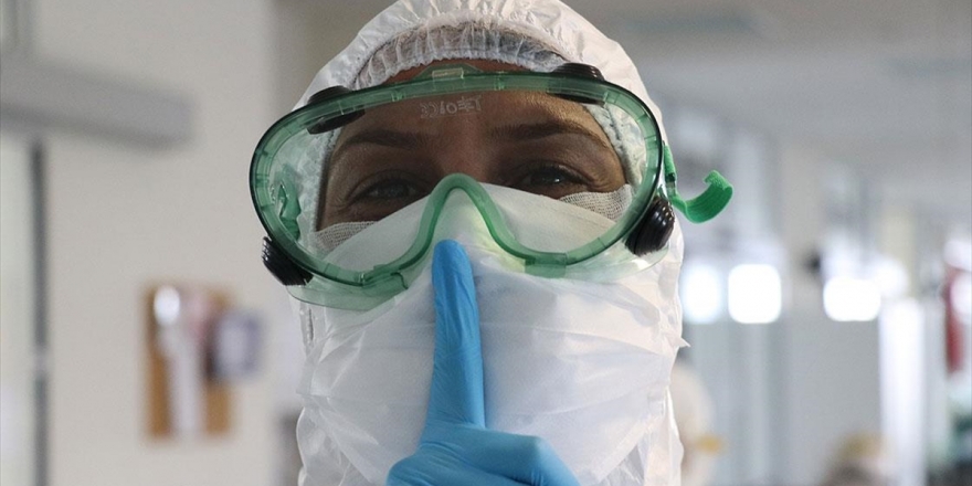 Kahraman Sağlık Çalışanlarının Dilinden 'Anneler Günü' Mesajları