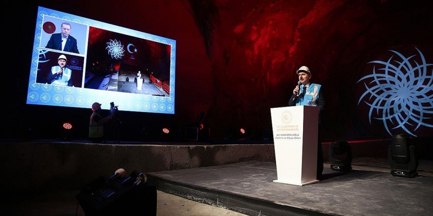 Gayrettepe-Kağıthane-İstanbul Havalimanı Metro Projesi Tüneli'nde İlk Işık Göründü