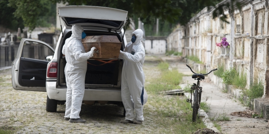 Brezilya'da Kovid-19'dan Ölenlerin Sayısı 11 Bin 123'e Yükseldi