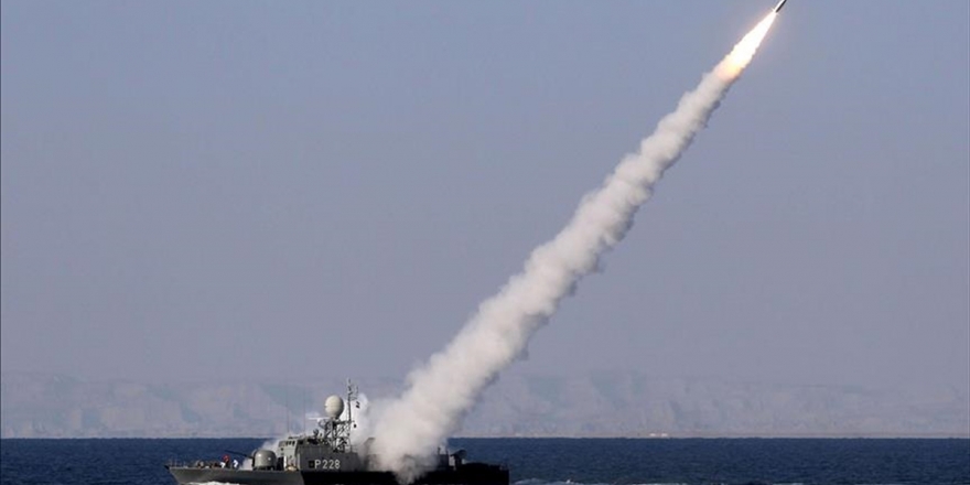 İran Medyası: İran Donanması Basra Körfezi'nde Yanlışlıkla Kendi Gemisini Vurdu