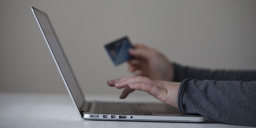 Pandemi Döneminde 5 Milyon Kart 'İnternet' İle Tanıştı